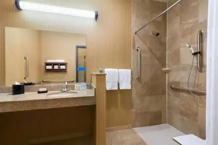 Hampton Inn Abilene - 39
