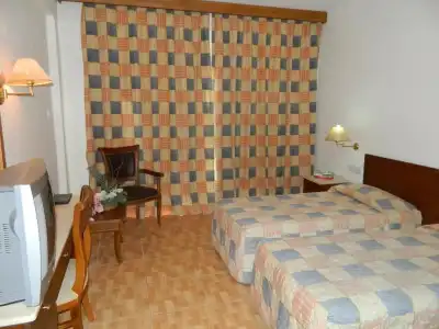 M. Moniatis - 40