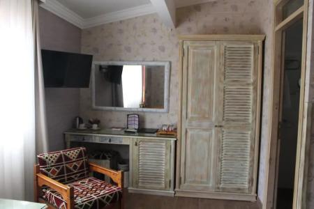 Bella View Art Boutique - 27