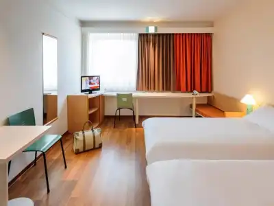 Ibis Berlin Messe - 44