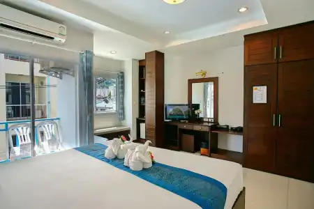 Ruen Buathong Boutique - 65
