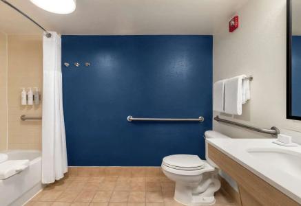 Spark by Hilton Orlando Universal Blvd - 32