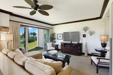 Waipouli Beach Resorts & Spa Kauai by OUTRIGGER - 3