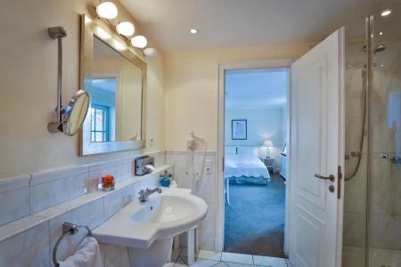 & Restaurant Jörg Müller - 66