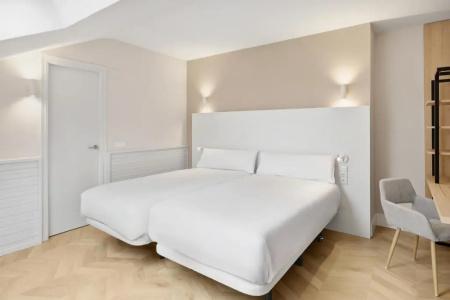 B&B Gijón Centro Begoña - 32