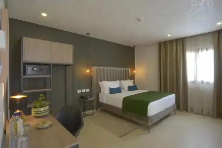 Maia Suites - 38
