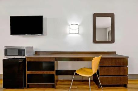 Motel 6 Plano, TX - Plano Northeast - 47