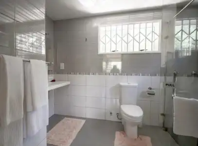 Surfers Beach Self Catering Chalets - 33