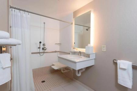 SpringHill Suites by Marriott Grand Rapids North - 18