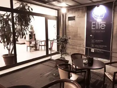 Elite - 20