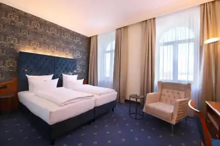 Bayerischer Hof Dresden - 73