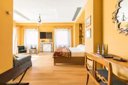 Rarity Suites - 160