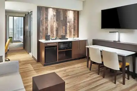 Embassy Suites by Hilton Nashville Downtown - 47