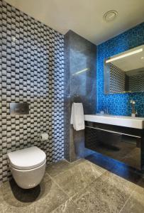 Arcadia Blue - 26