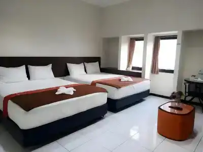 Bantal Guling Pasar Baru Bandung - 4