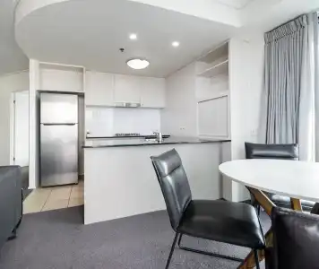 Oaks Brisbane on Felix Suites - 6