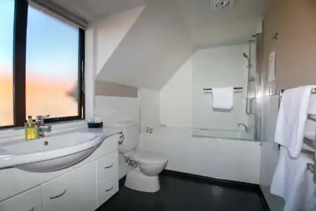 Allan Court Motel - 130