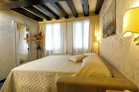 Ca' Della Loggia - 34