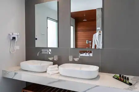 Messinian Icon & Suites - 81
