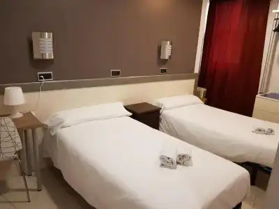 Hostal Levante - 51