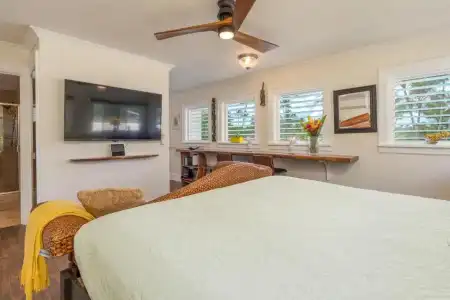 Fern Grotto Inn - 46