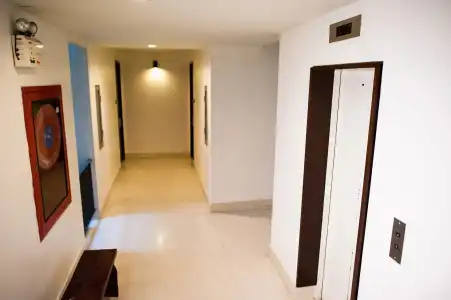 Baan Silom Soi 3 - 12