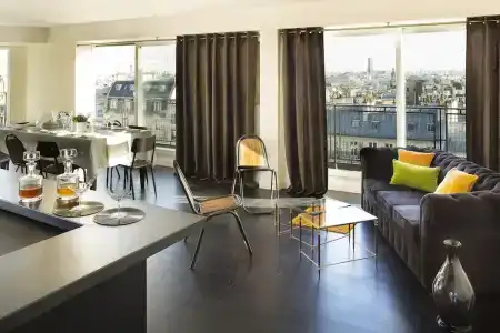 Hôtel Le Chat Noir - 95