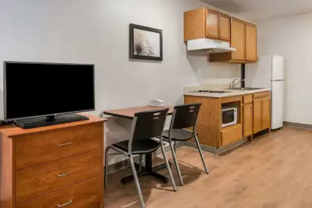 WoodSpring Suites Abilene - 13