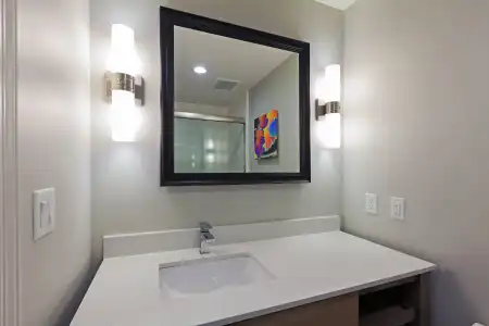 Holiday Inn Houston NE - Bush Airport Area by IHG - 40