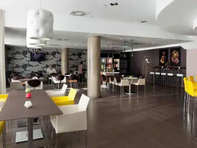 Novotel Suites Malaga Centro - 13