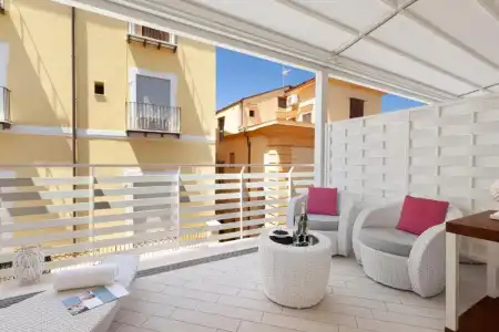 Tasso Suites & Spa - 14