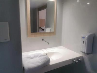 Hôtel Première Classe Toulouse Nord - Sesquières - 8