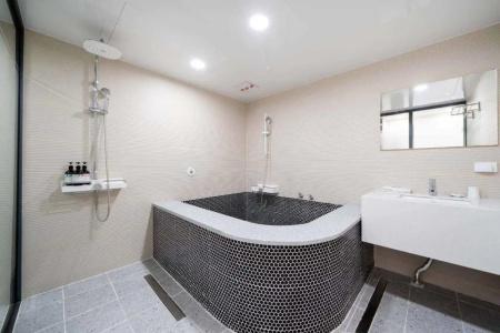Busan Seomyeon YTT - 100