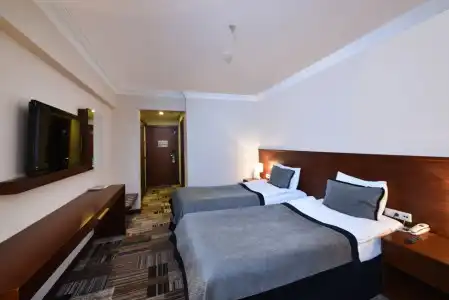 Tiara Thermal & Spa - 5