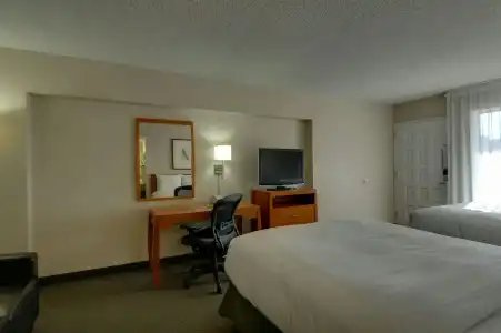 Vagabond Inn Glendale - 35