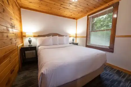 Depe Dene Lakeside Resort - 244