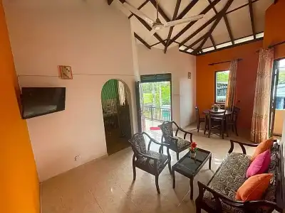 Cinnamon City - 60