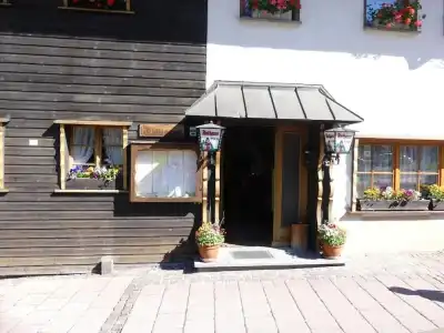 Hotel-Restaurant Maien - 9