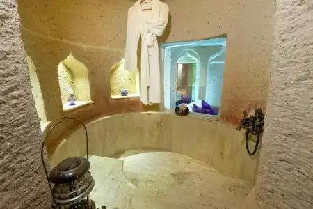 Hu of Cappadocia - 125