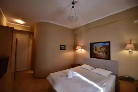Skyland - 8