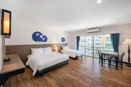 Kokotel Pattaya South Beach - 51