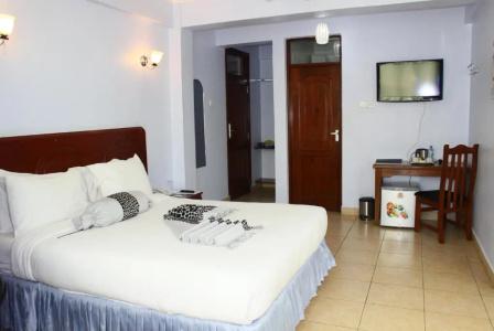 Green Side - 76