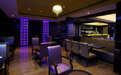 Club Emerald - 16