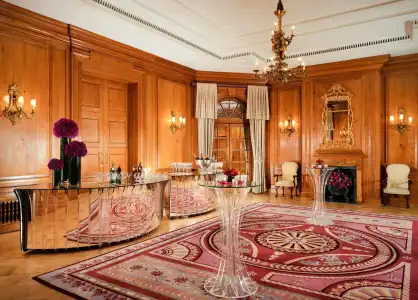 The Dorchester - 37