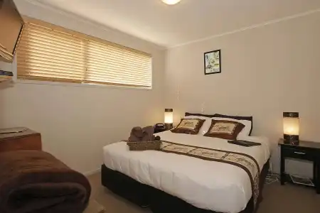 Big Five Motel - 1