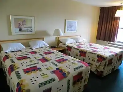 Homestyle Inn & Suites - 46