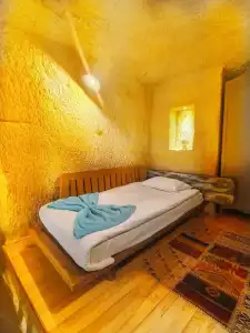 Acropolis Cave Suite - 86