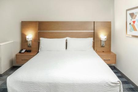 Holiday Inn Express & Suites HOUSTON WESTCHASE - WESTHEIMER by IHG - 30