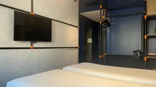Ibis One Central - 69