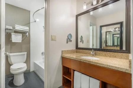 Best Western Plus Clocktower Inn - 63